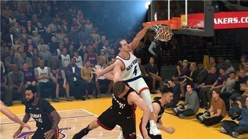 NBA2K21游戏画面展示 篮球竞技场景